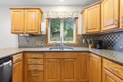 8549 Woodland Curve, Saint Bonifacius, MN 55375 - Photo 8