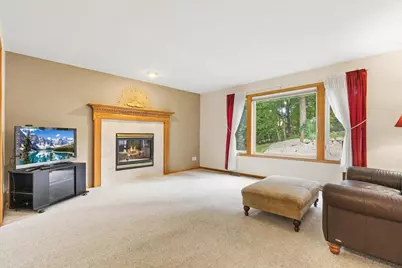 8549 Woodland Curve, Saint Bonifacius, MN 55375 - Photo 12