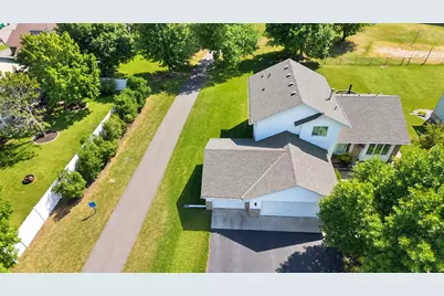 9024 Regent Parkway, Brooklyn Park, MN 55443 - Photo 28