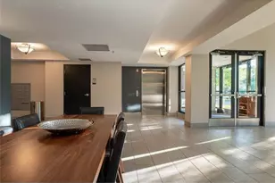 284 Spring St, Saint Paul, MN 55102 - Photo 22