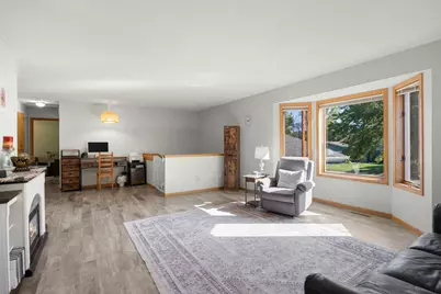 132 Stuart Drive, Jordan, MN 55352 - Photo 4