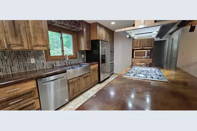 102 Shorewood Drive, International Falls, MN 56649 - Photo 4