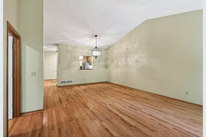 370 Mendota Road W, West Saint Paul, MN 55118 - Photo 28