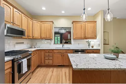 370 Mendota Road W, West Saint Paul, MN 55118 - Photo 18