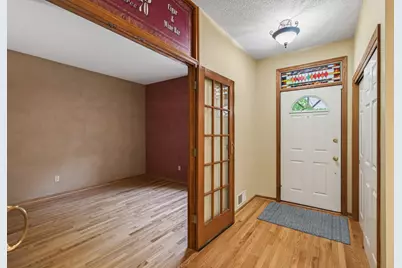 370 Mendota Road W, West Saint Paul, MN 55118 - Photo 8