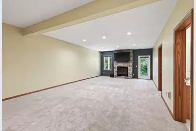 370 Mendota Road W, West Saint Paul, MN 55118 - Photo 38