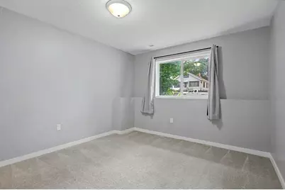 953 Wilson Avenue, Saint Paul, MN 55106 - Photo 12