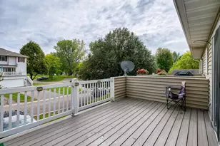 336 Gironde Ct, Woodbury, MN 55125 - Photo 8