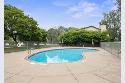 2800 Hillsboro Avenue N #112, New Hope, MN 55427 - Photo 12