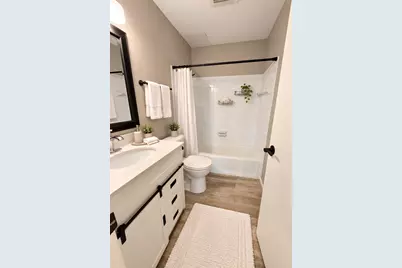 2800 Hillsboro Avenue N #112, New Hope, MN 55427 - Photo 8