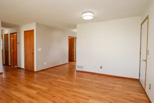 109 Burg Ave, Nicollet, MN 56074 - Photo 6
