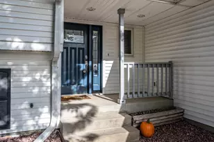 14512 Hollow Park Ct, Burnsville, MN 55306 - Photo 4