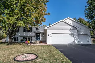 14512 Hollow Park Ct, Burnsville, MN 55306 - Photo 2