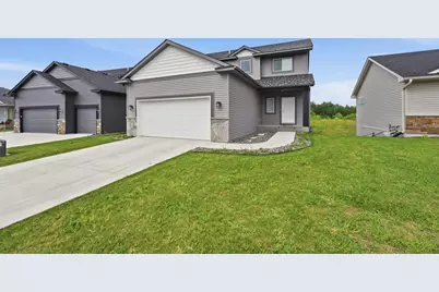977 45th Avenue NE, Saint Cloud, MN 56304 - Photo 4