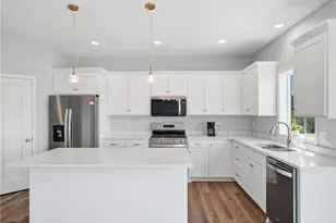 977 45th Ave NE, Saint Cloud, MN 56304 - Photo 10