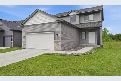 977 45th Avenue NE, Saint Cloud, MN 56304 - Photo 2