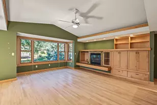7220 W Shore Dr, Edina, MN 55435 - Photo 10