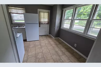 1315 5th Avenue NW, Austin, MN 55912 - Photo 4