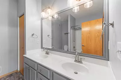 7413 Zane Avenue N, Brooklyn Park, MN 55443 - Photo 22