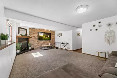 6242 Whispering Oaks Drive, Eden Prairie, MN 55346 - Photo 12