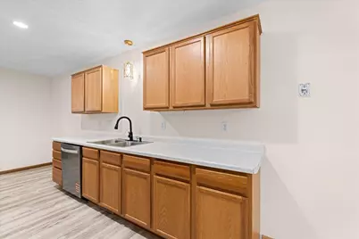 617 Grandview Way, Hudson, WI 54016 - Photo 8
