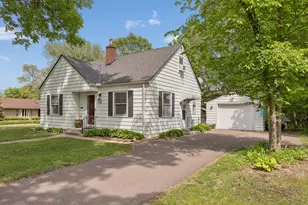 133 Ridgewood Dr, Hopkins, MN 55343 - Photo 1