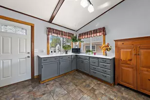 534 Derrick Dr, New Richmond, WI 54017 - Photo 10