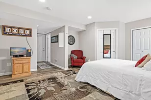 421 E Lake St, Waconia, MN 55387 - Photo 20