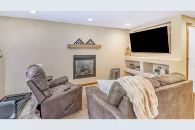 409 Oakway, Moorhead, MN 56560 - Photo 30