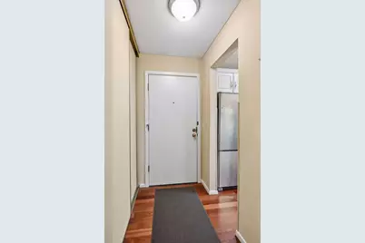 215 Barry Avenue S #217, Wayzata, MN 55391 - Photo 2