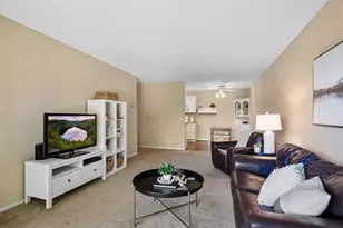 215 Barry Ave S, Wayzata, MN 55391 - Photo 4