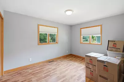 403 9th Avenue SW, Wells, MN 56097 - Photo 34