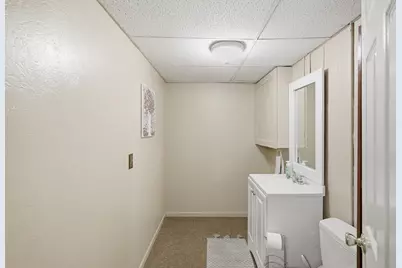 403 9th Avenue SW, Wells, MN 56097 - Photo 44