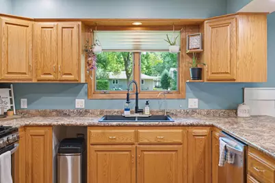 403 9th Avenue SW, Wells, MN 56097 - Photo 20