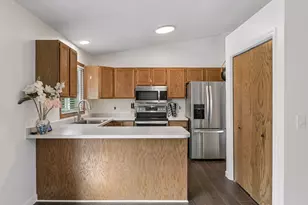 5855 W 140th St, Savage, MN 55378 - Photo 10