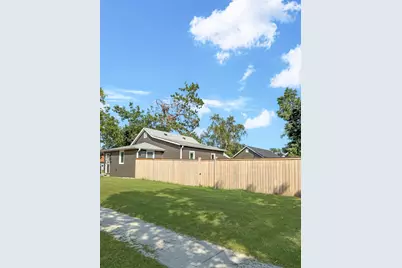 922 Park Avenue NW, Bemidji, MN 56601 - Photo 4