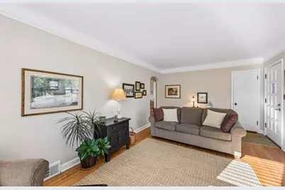 742 Idaho Avenue W, Saint Paul, MN 55117 - Photo 8