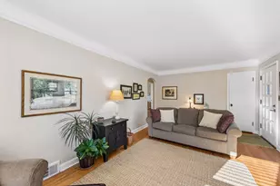 742 Idaho Ave W, Saint Paul, MN 55117 - Photo 8