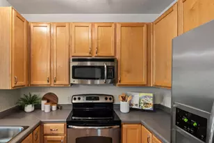 4980 Garland Ct N, Plymouth, MN 55446 - Photo 8