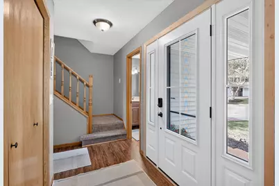 2347 Heath Avenue N, Oakdale, MN 55128 - Photo 6