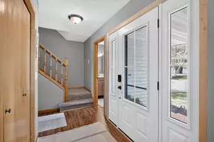 2347 Heath Ave N, Oakdale, MN 55128 - Photo 6