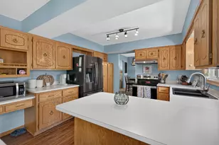 2347 Heath Ave N, Oakdale, MN 55128 - Photo 22
