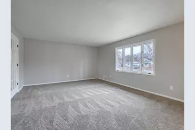 2304 13th Avenue E, North Saint Paul, MN 55109 - Photo 2