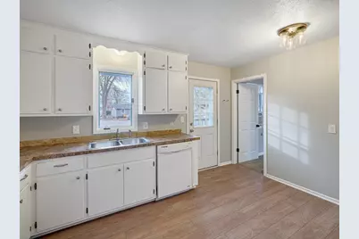 2304 13th Avenue E, North Saint Paul, MN 55109 - Photo 8