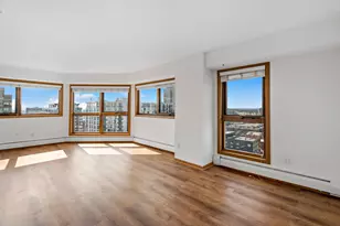 433 S 7th St, Minneapolis, MN 55415 - Photo 4