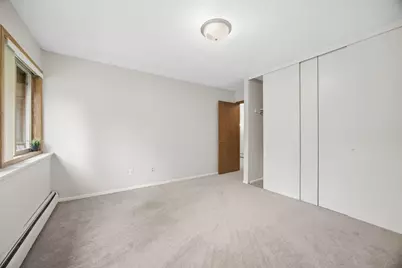 8242 Freemont Avenue S #B, Bloomington, MN 55420 - Photo 12