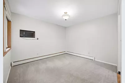 8242 Freemont Avenue S #B, Bloomington, MN 55420 - Photo 6