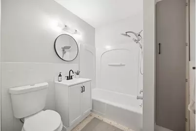 8242 Feemont Avenue S #B, Bloomington, MN 55420 - Photo 10