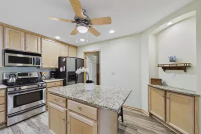 625 Wesley Commons Drive #47, Golden Valley, MN 55427 - Photo 12