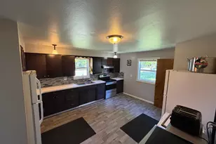424 2nd Street NW, Mahnomen, MN 56557 - Photo 6